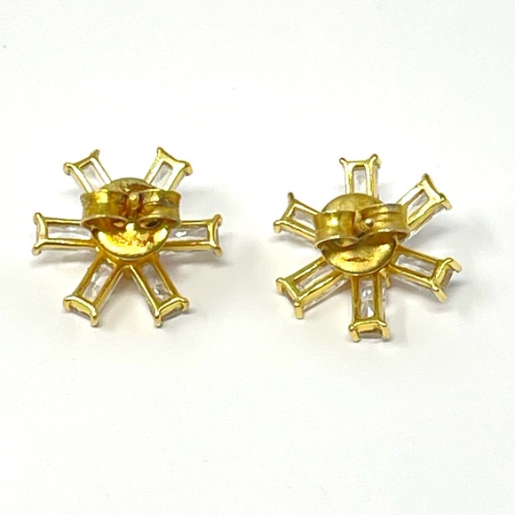 New Anthropologie Floral Crystal Coral Post Earrings - Picture 4 of 4